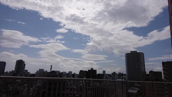 ベランダから空.JPG