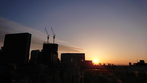 新宿夕日.JPG